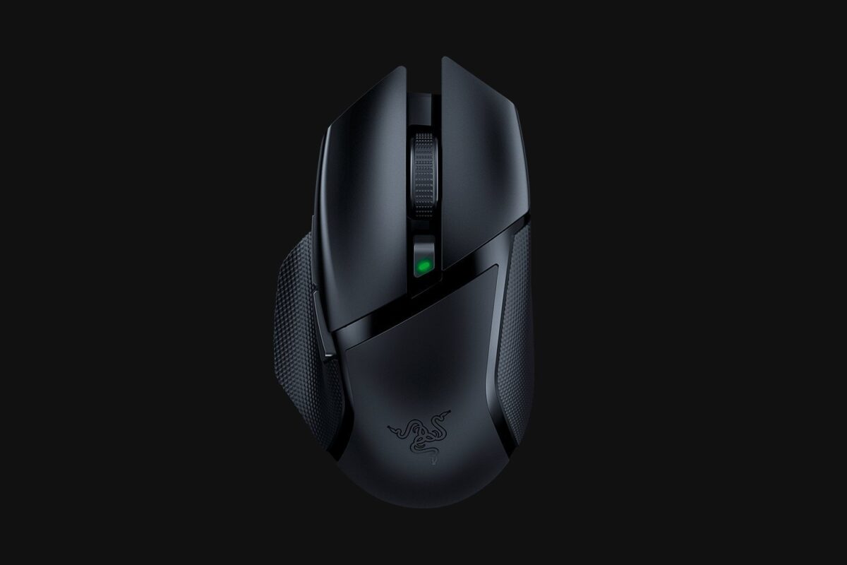 https___hybrismediaprod.blob.core.windows.net_sys-master-phoenix-images-container_hb3_h1d_9081448955934_razer-basilisk-x-hyperspeed-gallery-04